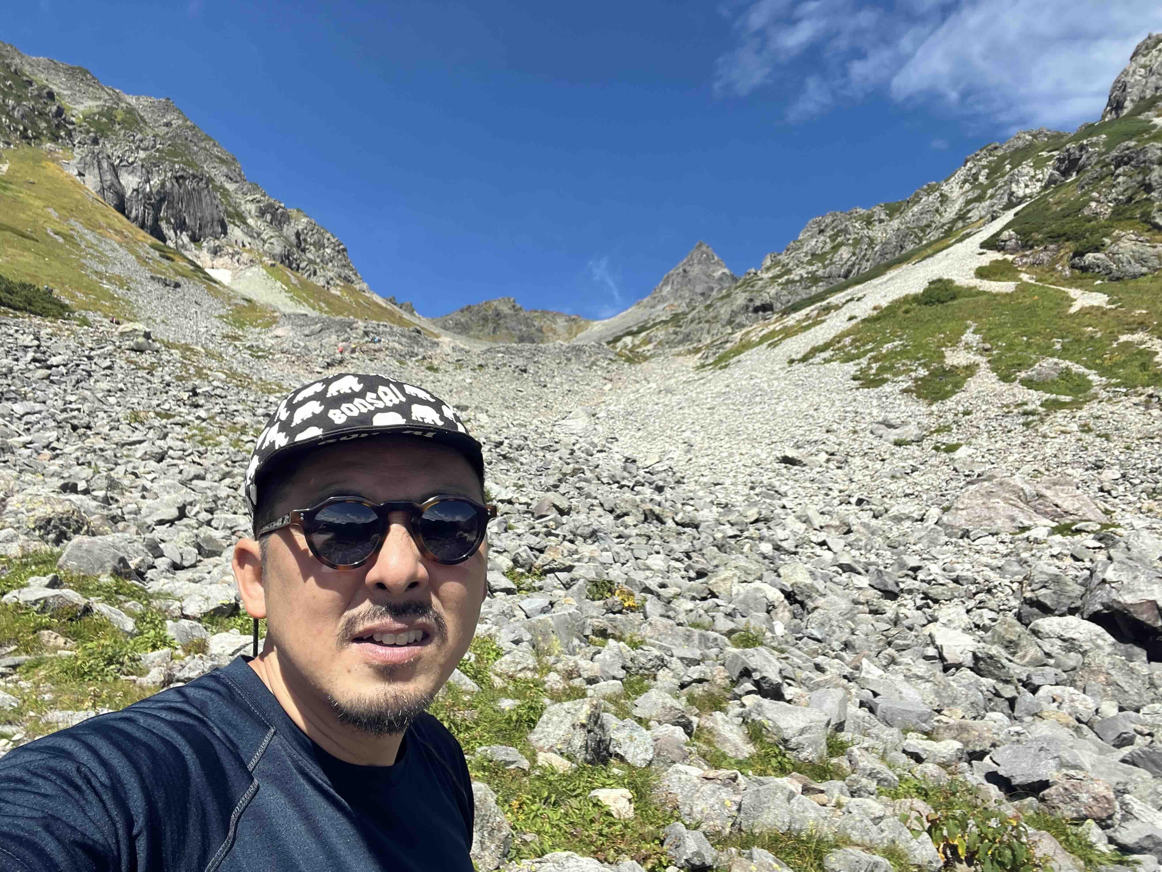 山と溪谷』新春特大号「美しき日本百名山」 豪華な付録が2冊！ 新春の